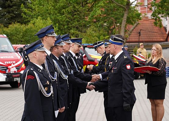 Grafika 14: Powiatowe Święto Strażaków – uroczystość pełna dumy i wdzięczności