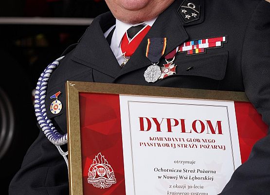 Grafika 37: Powiatowe Święto Strażaków – uroczystość pełna dumy i wdzięczności