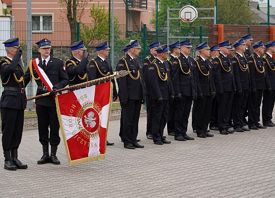 Grafika 3: Powiatowe Święto Strażaków – uroczystość pełna dumy i wdzięczności