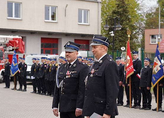Grafika 34: Powiatowe Święto Strażaków – uroczystość pełna dumy i wdzięczności