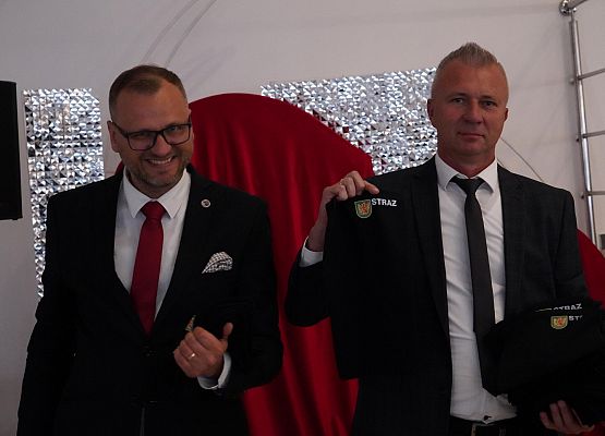 Grafika 53: Powiatowe Święto Strażaków – uroczystość pełna dumy i wdzięczności