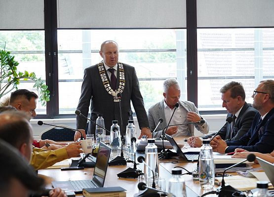 Grafika 2: Wójt Gminy Nowa Wieś Lęborska z absolutorium za 2024 rok