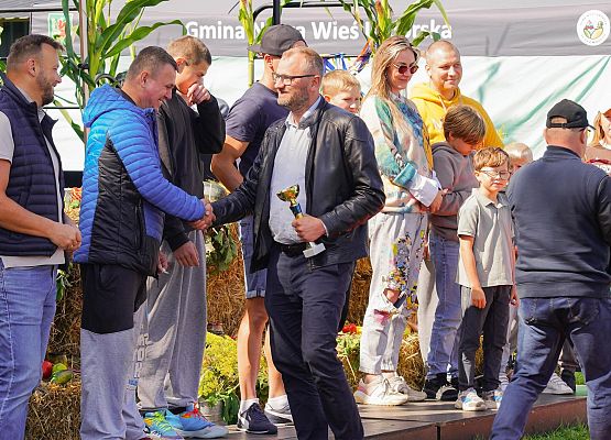 Grafika 29: Dożynki sołecko-parafialne w Garczegorzu