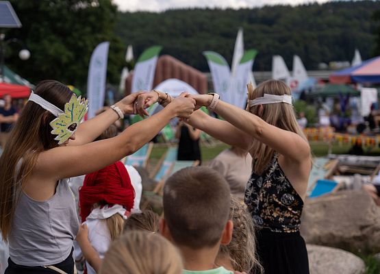 Grafika 67: XXV Dożynki Powiatowe w Lubowidzu – tradycja, rodzina, wspólnota