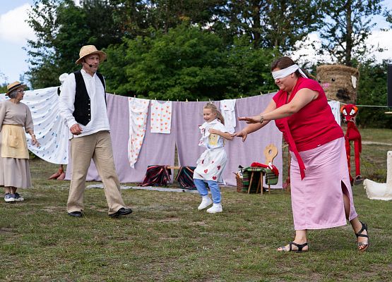 Grafika 80: XXV Dożynki Powiatowe w Lubowidzu – tradycja, rodzina, wspólnota