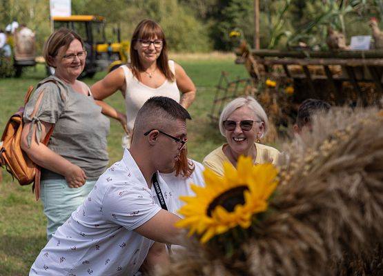 Grafika 95: XXV Dożynki Powiatowe w Lubowidzu – tradycja, rodzina, wspólnota