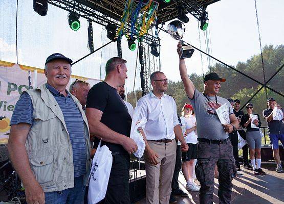 Grafika 138: XXV Dożynki Powiatowe w Lubowidzu – tradycja, rodzina, wspólnota