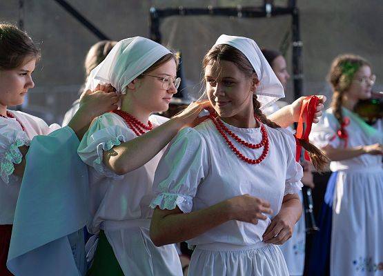 Grafika 154: XXV Dożynki Powiatowe w Lubowidzu – tradycja, rodzina, wspólnota