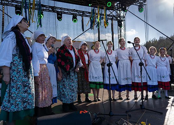 Grafika 156: XXV Dożynki Powiatowe w Lubowidzu – tradycja, rodzina, wspólnota