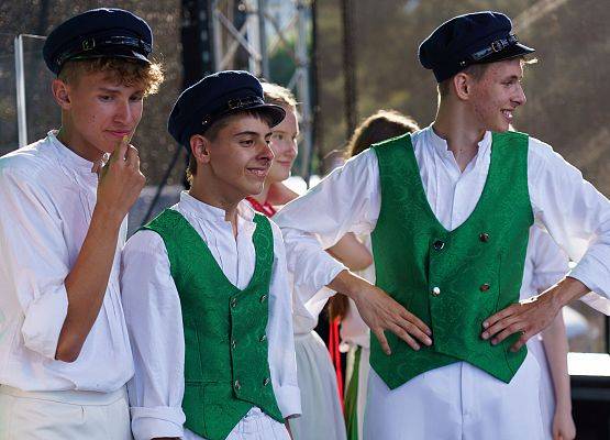 Grafika 161: XXV Dożynki Powiatowe w Lubowidzu – tradycja, rodzina, wspólnota