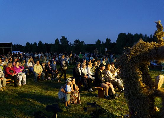 Grafika 194: XXV Dożynki Powiatowe w Lubowidzu – tradycja, rodzina, wspólnota