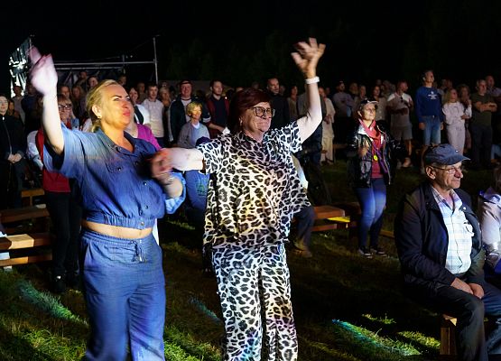 Grafika 203: XXV Dożynki Powiatowe w Lubowidzu – tradycja, rodzina, wspólnota