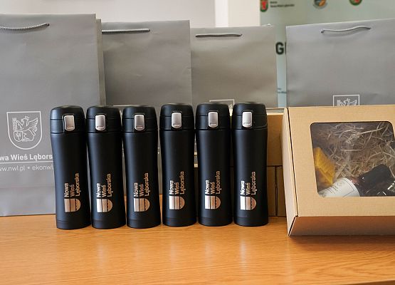 Grafika 4: KGW Mosty z wizytą w urzędzie po sukcesie w Zakopanem podczas Festiwalu "Polska od Kuchni"