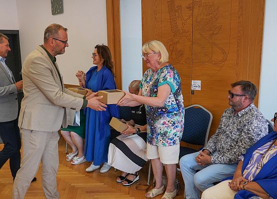 Grafika 5: KGW Mosty z wizytą w urzędzie po sukcesie w Zakopanem podczas Festiwalu "Polska od Kuchni"