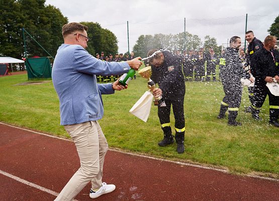 Grafika 99: OSP Łebień zwycięża w zawodach sportowo-pożarniczych