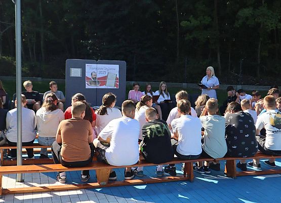 Grafika 11: Narodowe Czytanie 2025