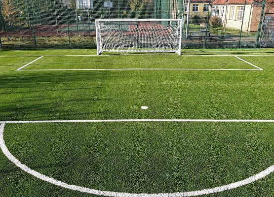 Grafika 12: Modernizacja Orlika w Nowej Wsi Lęborskiej zakończona