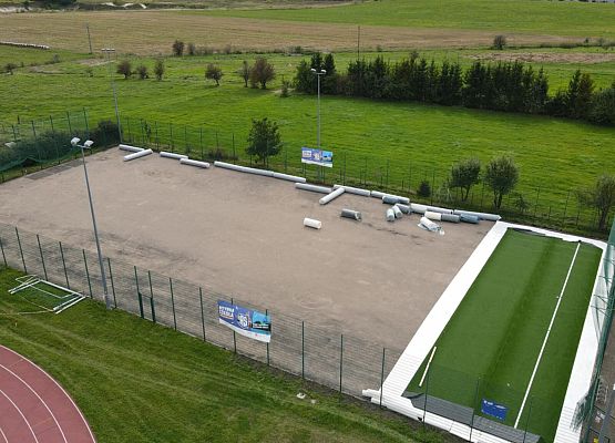 Grafika 8: Modernizacja Orlika w Nowej Wsi Lęborskiej zakończona