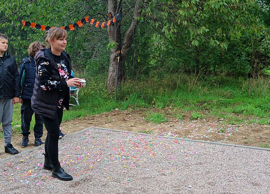 Grafika 17: Otwarcie boiska do gry w petanque w szkolnym sadzie