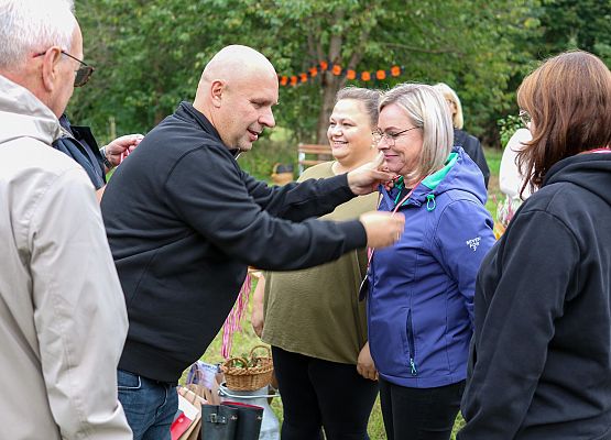 Grafika 8: Otwarcie boiska do gry w petanque w szkolnym sadzie