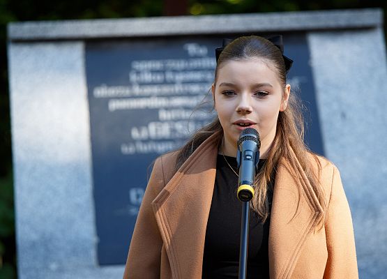 Grafika 1: Hołd dla Ofiar Marszu Śmierci w atmosferze zadumy (foto+wideo)