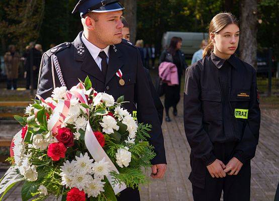 Grafika 21: Hołd dla Ofiar Marszu Śmierci w atmosferze zadumy (foto+wideo)