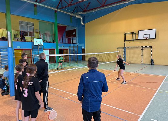 Grafika 17: Gminne Mistrzostwa w Badmintonie – Igrzyska Dzieci 2025