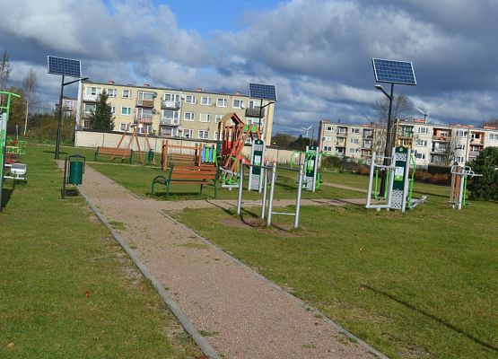 Grafika 8: Zespół Szkół w Łebieniu