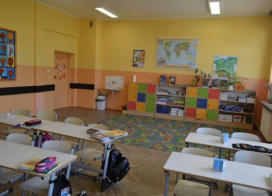 Grafika 15: Zespół Szkół w Łebieniu