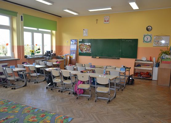 Grafika 14: Zespół Szkół w Łebieniu