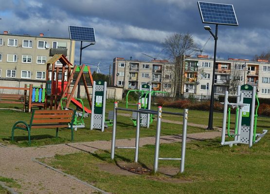 Grafika 9: Zespół Szkół w Łebieniu