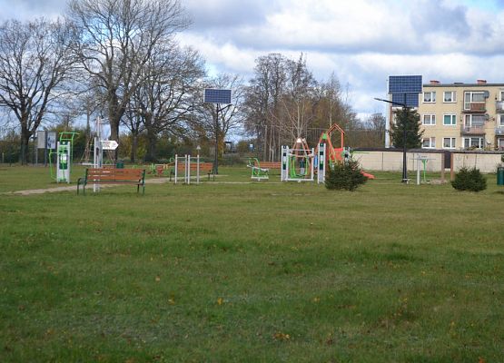 Grafika 11: Zespół Szkół w Łebieniu