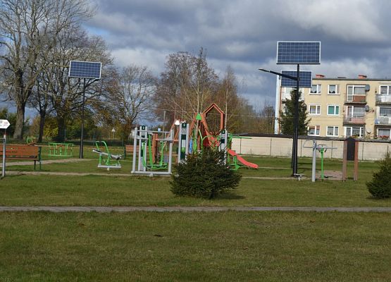 Grafika 10: Zespół Szkół w Łebieniu