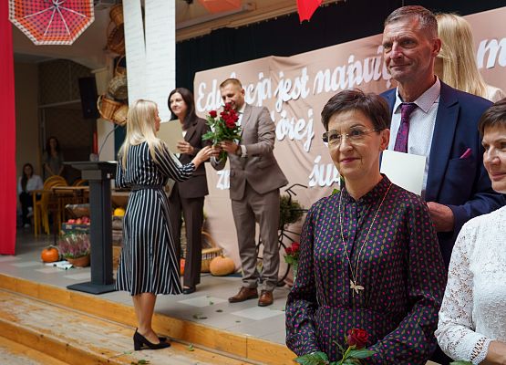 Grafika 35: Dzień Edukacji Narodowej w szkołach i przedszkolach