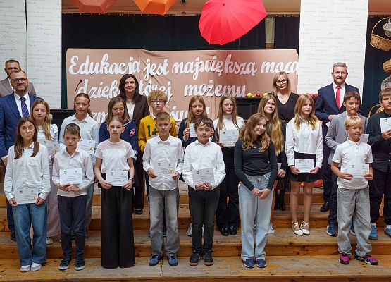 Grafika 46: Dzień Edukacji Narodowej w szkołach i przedszkolach