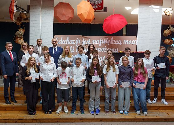 Grafika 49: Dzień Edukacji Narodowej w szkołach i przedszkolach