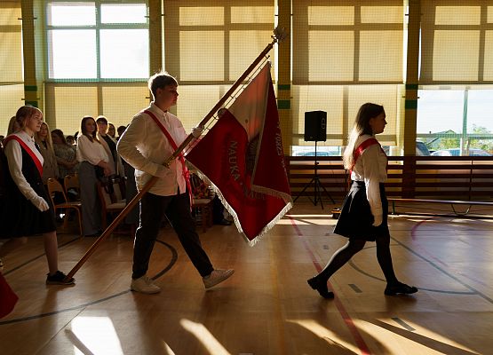 Grafika 95: Dzień Edukacji Narodowej w szkołach i przedszkolach