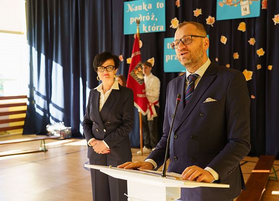 Grafika 96: Dzień Edukacji Narodowej w szkołach i przedszkolach