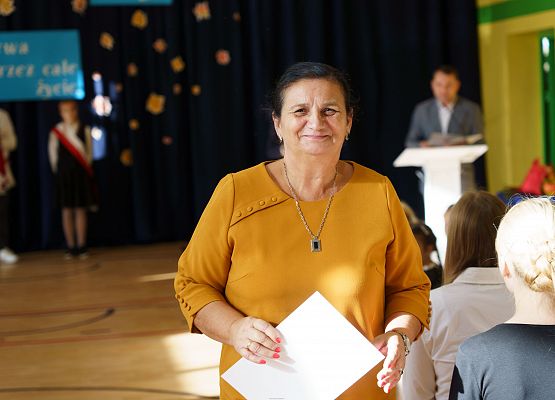 Grafika 103: Dzień Edukacji Narodowej w szkołach i przedszkolach