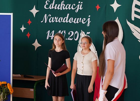 Grafika 115: Dzień Edukacji Narodowej w szkołach i przedszkolach
