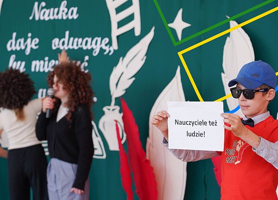 Grafika 114: Dzień Edukacji Narodowej w szkołach i przedszkolach