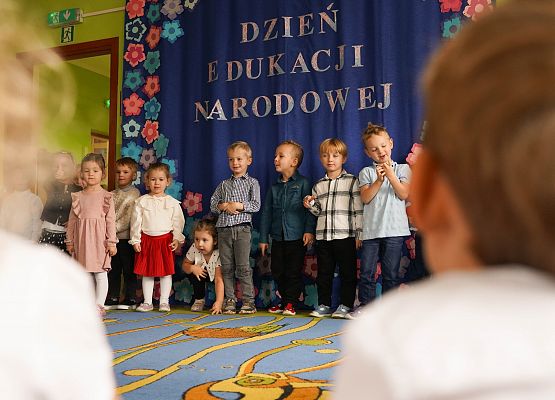 Grafika 148: Dzień Edukacji Narodowej w szkołach i przedszkolach