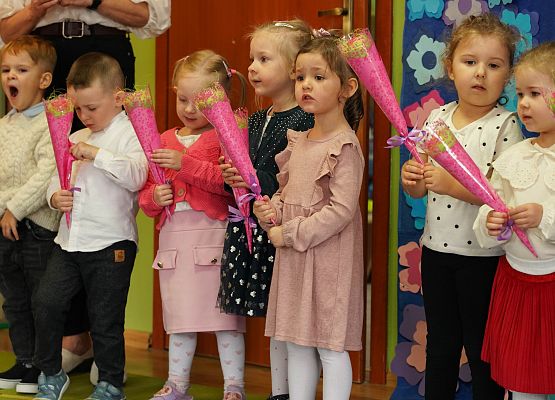 Grafika 157: Dzień Edukacji Narodowej w szkołach i przedszkolach