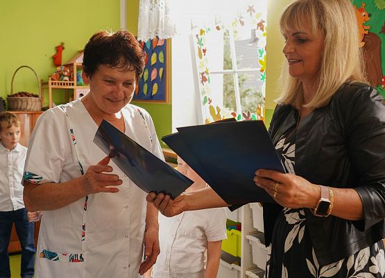 Grafika 177: Dzień Edukacji Narodowej w szkołach i przedszkolach