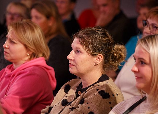 Grafika 5: Wieczór pełen humoru i refleksji w Krępie Kaszubskiej