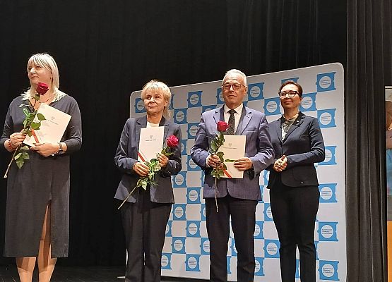 Grafika 1: Nagroda Pomorskiego Kuratora Oświaty dla Dyrektora ZS w Łebieniu