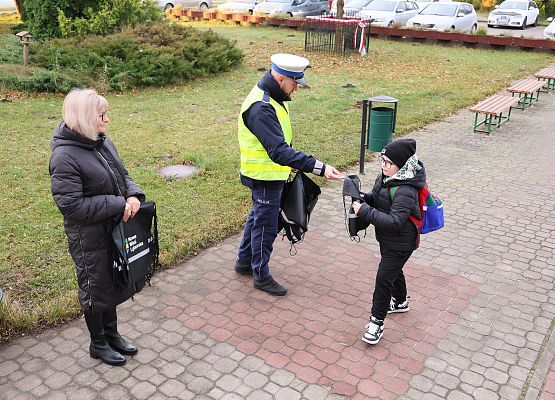 Grafika 11: „Bezpieczny uczeń w drodze do szkoły” – dzień II akcji