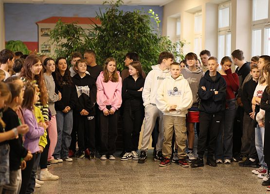 Grafika 19: „Bezpieczny uczeń w drodze do szkoły” – dzień II akcji