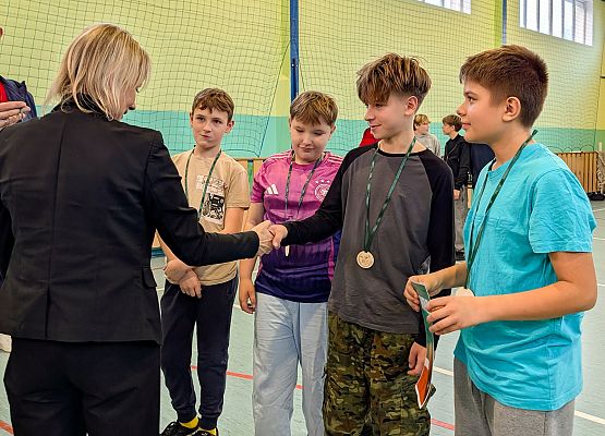 Grafika 20: Gminne Igrzyska Dzieci i Młodzieży w koszykówce 3x3 w Redkowicach