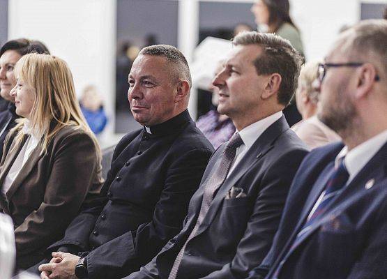 Grafika 25: Nowa świetlica w Leśnicach otwarta